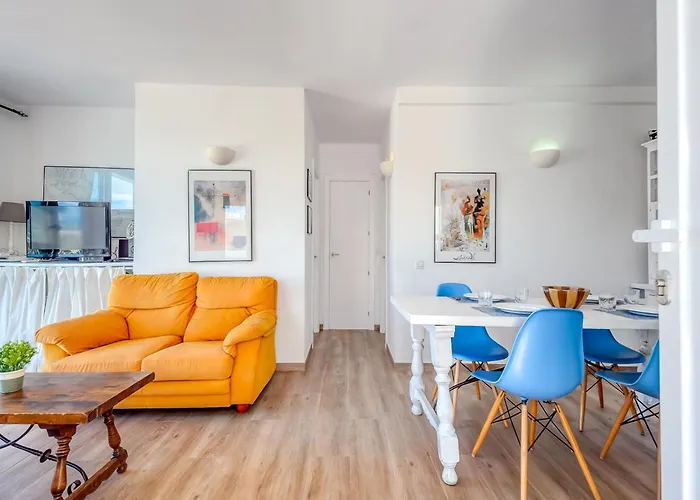 Apartament In Roses Near Canyelles Montjoi