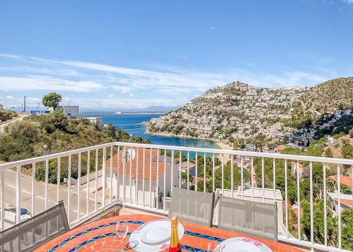 Apartament In Roses Near Canyelles Montjoi